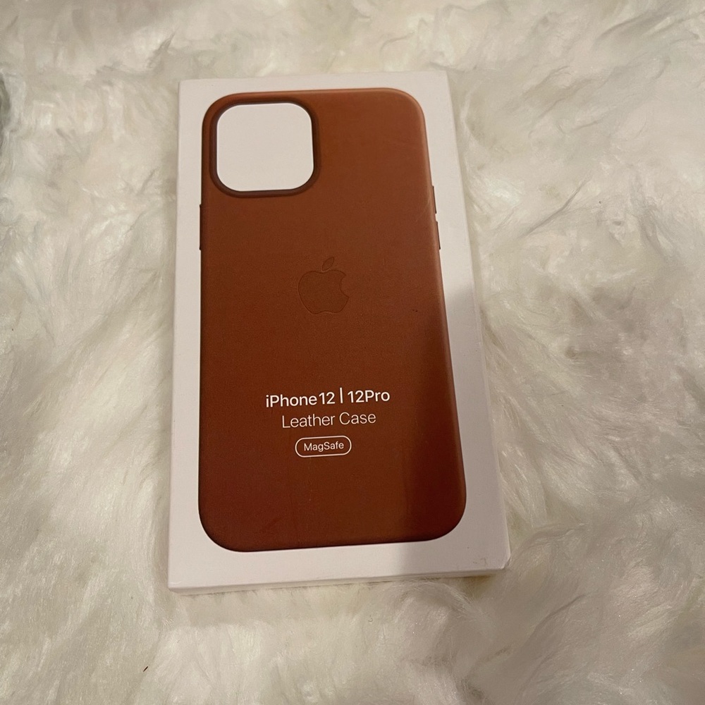 COPY - IPhone 12 Pro Apple Leather MagSafe Case